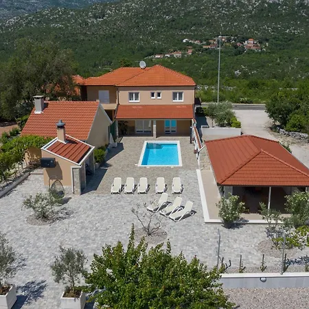 Zara With Heated Hydromassage-pool * Vrgorac