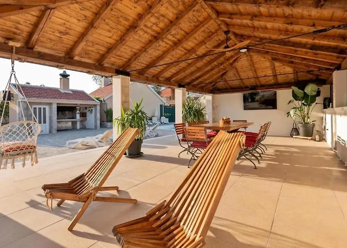 Villa Zara With Heated Hydromassage-pool *