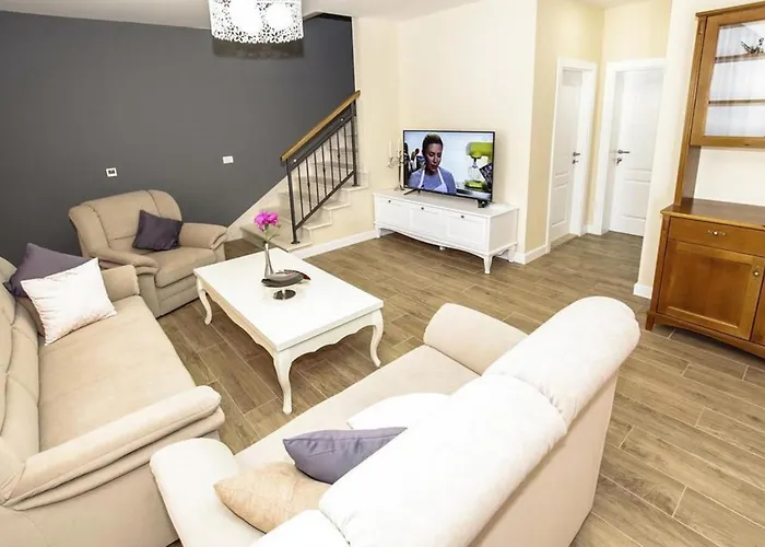 Villa Zara With Heated Hydromassage-pool